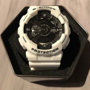 Casio G-shock gloss white
